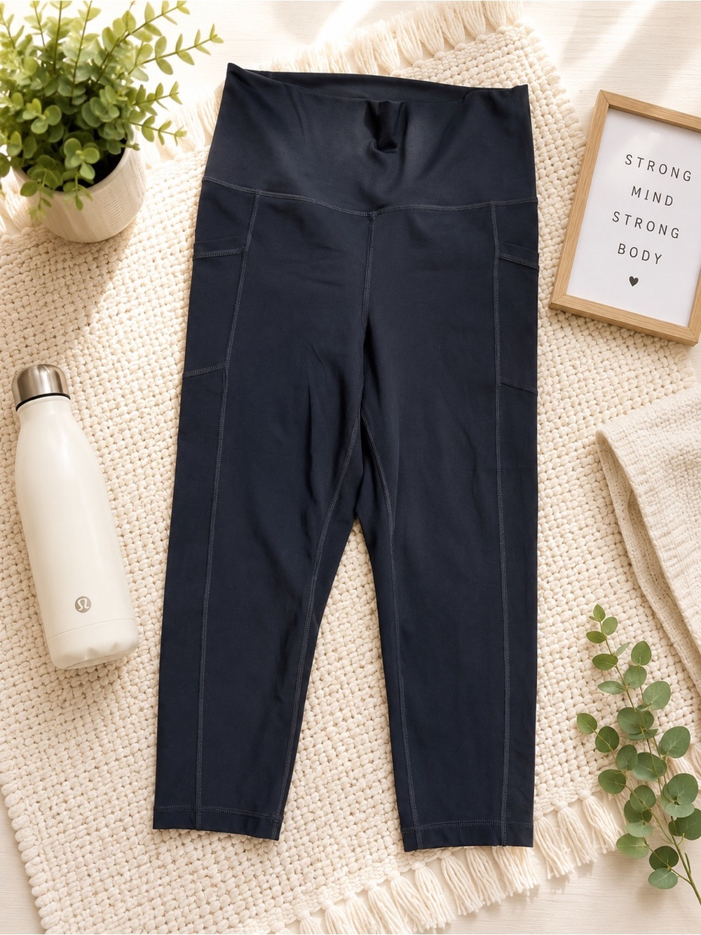 Yogalicious Black High-Waist 7/8 Leggings